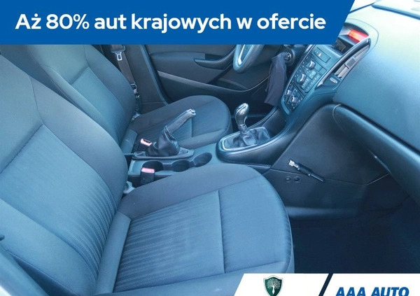 Opel Astra cena 24000 przebieg: 191574, rok produkcji 2015 z Barlinek małe 121